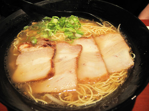 12チャーシュー麺600円@陽華楼
