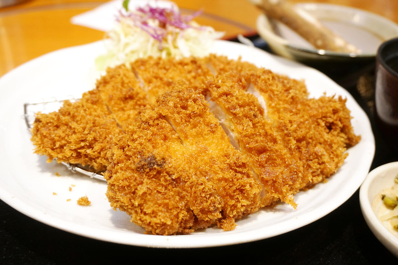 博多おんな節 福岡 天神でジャンボとんかつ膳ランチ えん家 博多おんな節 福岡 天神でジャンボとんかつ膳ランチ えん家