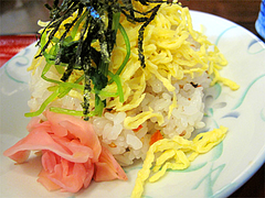 料理:ちらし200円@虹の家(ななのや)