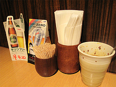 6店内:卓上@ピザとパスタの店・らるきい・大手門