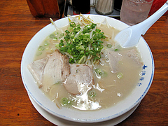 ランチ:もやしラーメン550円@長浜ラーメン・長浜屋台・一心亭本店