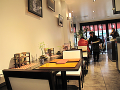 店内:テーブル席@白玉屋新三郎・桜坂店・福岡