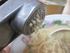 15ランチ:ラーメン・ニンニククラッシャー@ニチイのラーメン屋・味一番・西新・藤崎
