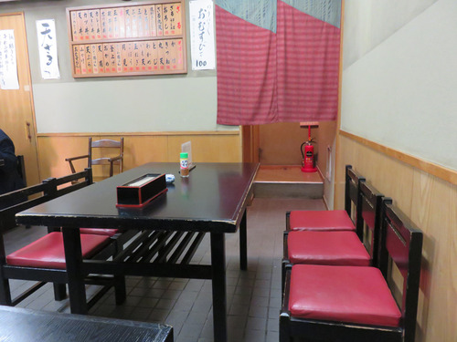 4店内