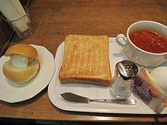 料理:トーストセット+ルンルンパン@ベークショップ・イワハシ・薬院店