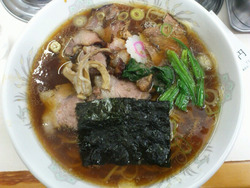 5青島ラーメン大盛@青島食堂
