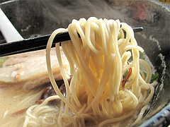 9ランチ:白ラーメン麺@博多新地ラーメン・福岡空港