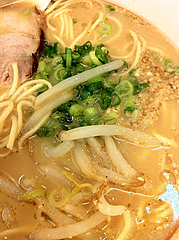 ランチ:楽勝ラーメン具@楽勝ラーメン・新天町・天神