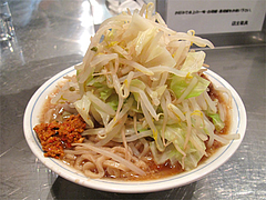料理:らーめん600円(野菜多め)+自家製辛味醤50円@らーめん大・福岡・大橋