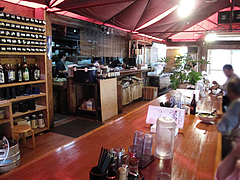 店内:テーブル席@元祖長寿らーめん・城南区堤