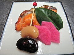 8宴会:焼物 鮭柚庵焼 海老芋田楽 紫大根@観山荘別館・小倉・料亭