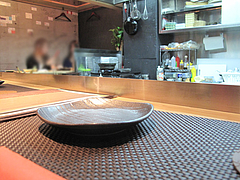 2店内:カウンター席@お好み焼きダイニング城・中洲川端