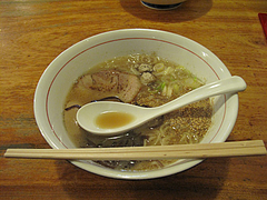 8ランチ:博多そば(醤油とんこつ)600円@博多そば・鈴木商店・赤坂