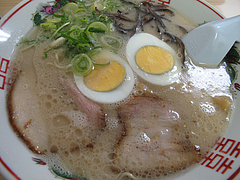 11ランチ:長浜ラーメン+ゆで玉子50円@長浜ラーメン・よつば屋・西新