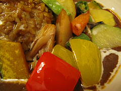 ランチ:野菜どっさり@完熟野菜の大自然CURRY(カレー)・西新商店街