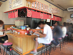 3店内:カウンター@七福亭ラーメン
