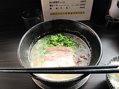 4ランチ:白らーめん500円@博多新地ラーメン・福岡空港