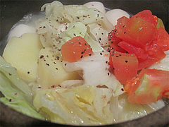9夜:テールスープの野菜土鍋アップ@浪漫・居酒屋・大手門