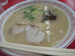 料理:ラーメン320円@長浜ラーメン・たくま