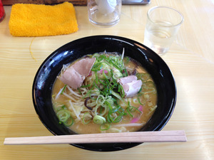 5味噌やさいラーメン500円@はかたや