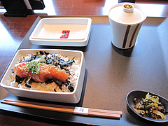 料理:めんたい重とお吸い物のセット980円@元祖博多めんたい重・西中洲