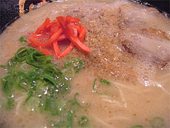 筑豊ラーメン・ばさらかのラーメンのアップ@北九州小倉らうめん(ラーメン)横丁