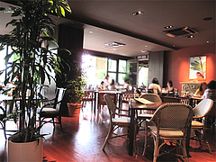 店内:フロア@PALM BEACH R style(パームビーチ アールスタイル)