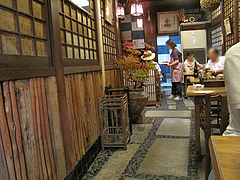 6店内:テーブル席@京寿司ランチ・祇園いづ重