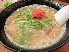 料理:ラーメン500円@博多ラーメンばりこて長浜店