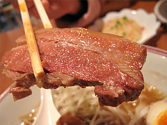 料理:ポークの角煮汁そばの角煮2@張子房・福岡