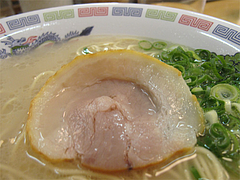 ランチ:ラーメンチャーシュー1枚@博多ラーメンはかたや・西新店
