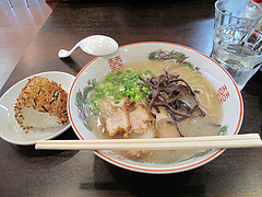 12ランチ:とんこつラーメン430円+ふりかけおにぎり70円@東園