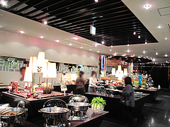 店内:ランチバイキングコーナー@スロープラスケー(SLOW+K)・中洲ゲイツ