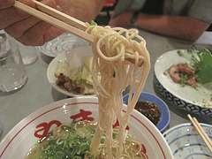 料理:ラーメン麺@長浜屋台やまちゃん福岡天神店