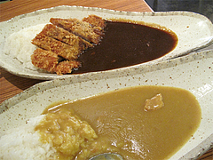 料理:復刻カレーと黒カレー@ナイル今泉店・天神