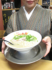 ランチ:博多華そば650円@ラーメン・博多一幸舎・博多本店