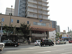 外観:地下鉄七隈線・薬院大通駅@天然アジア食堂 エバーグリーン(EVERGREEN)