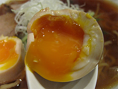 料理:時半熟煮玉子100円@博多発祥中華そば・鶴と亀