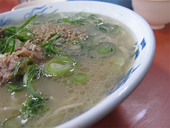 料理:ラーメン・カタのスープ@元祖長浜屋