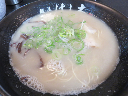 8ラーメン650円