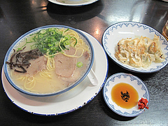 9ランチ:餃子ランチ600円@博多ラーメンしばらく祇園店
