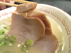 料理:ラーメンチャーシュー@長浜ナンバーワン天神店