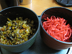 料理:辛子高菜と紅しょうが@めんとく屋