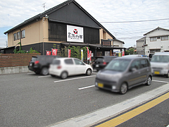 24外観:駐車場18台分@長浜将軍・ラーメン・那珂川店