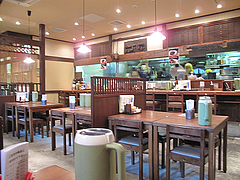 2店内:カウンター・テーブル@竹乃屋・電気ビル