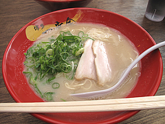 ランチ:ラーメン600円@博多一幸舎・高砂屋台店