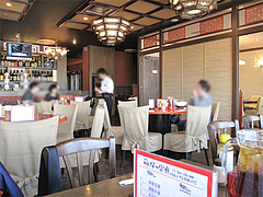 店内:テーブル席@頤和園(いわえん)・大博多ビル店