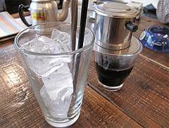ベトナム式アイスコーヒー@ベトナムカフェレストラン ゴンゴン(ngon ngon)