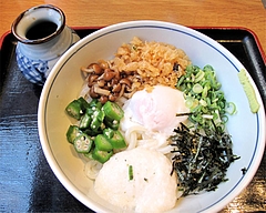 料理:スタミナぶっかけ(冷)610円@ウエストうどん渡辺通り店