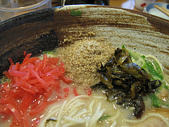 12ラーメン:トッピング@啓燻亭(けいくんてい)・新天町アーケード・天神